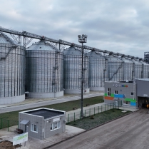 Элеваторный комплекс  вместимостью 150 000  м3 (портовый терминал)